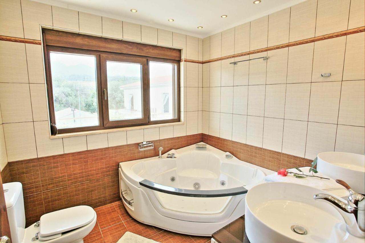 Acharavi Beach Villa By Posarellivillas Buitenkant foto